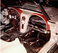Gestripte Corvette, dashboard is reeds bekleed