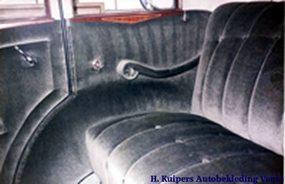 Interieur van oldtimer geheel nieuw bekleed